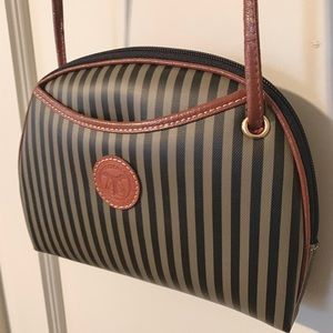 Small Vintage Purse Similar To Fendi